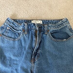 Abercrombie & Fitch High Rise loose fit jeans